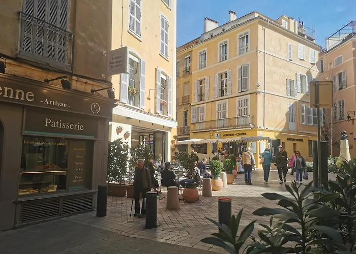 Le Yona Mirabeau - Appartement T3 Atypique Situe Dans Le Centre Ville Historique - Proche Rotonde