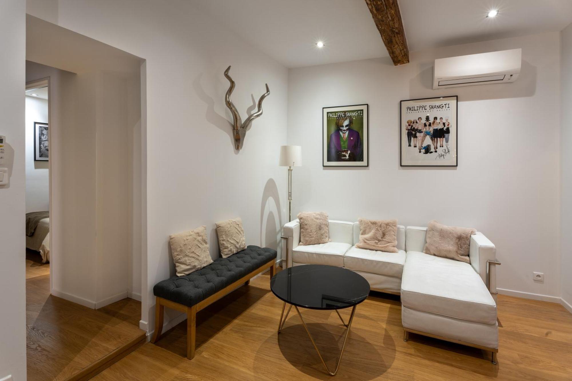 Apartment Le Yona Mirabeau - T3 Atypique Situe Dans Le Centre Historique - Proche Rotonde *
