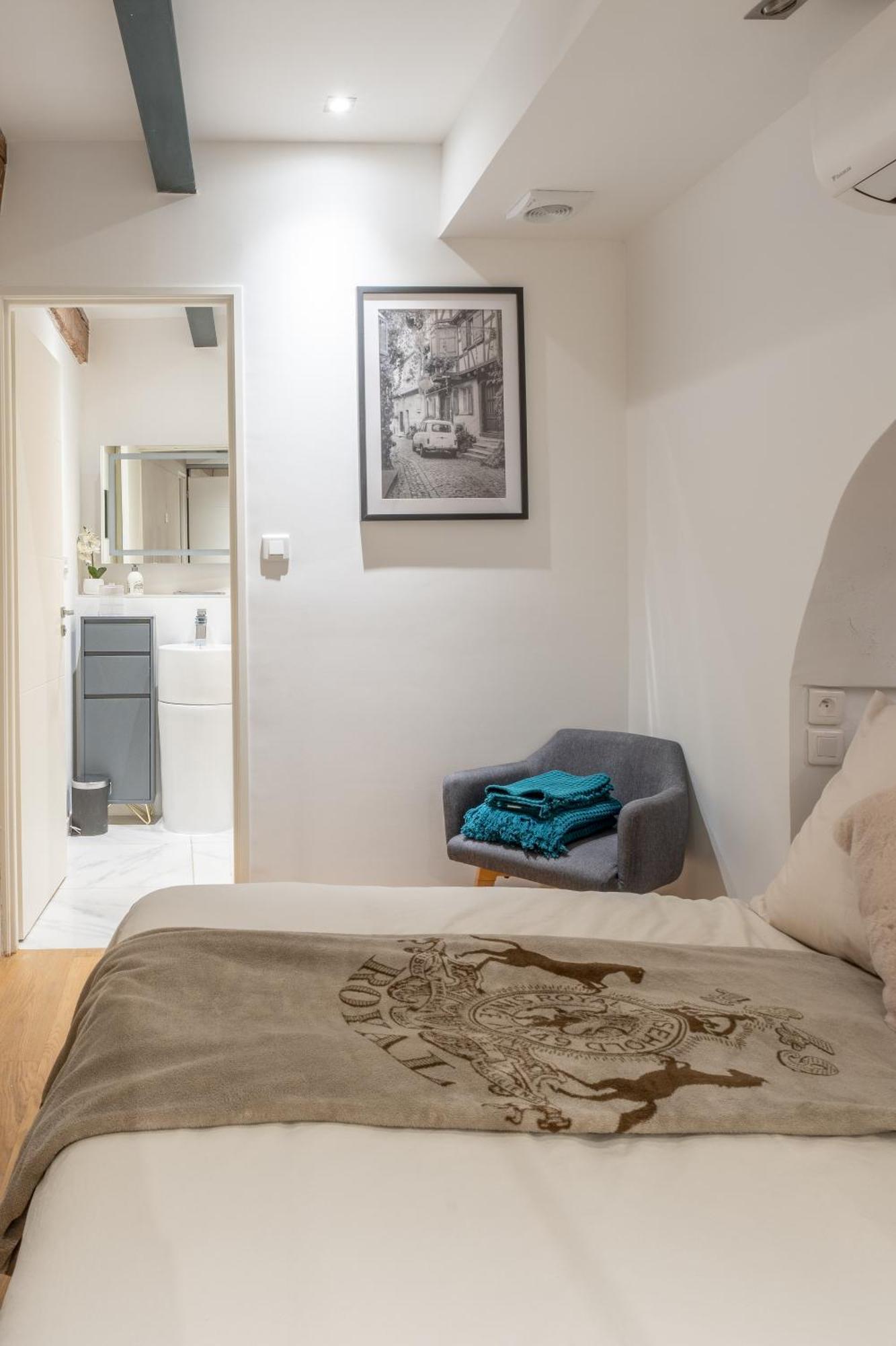 Le Yona Mirabeau - T3 Atypique Situe Dans Le Centre Historique - Proche Rotonde Apartment Aix-en-Provence