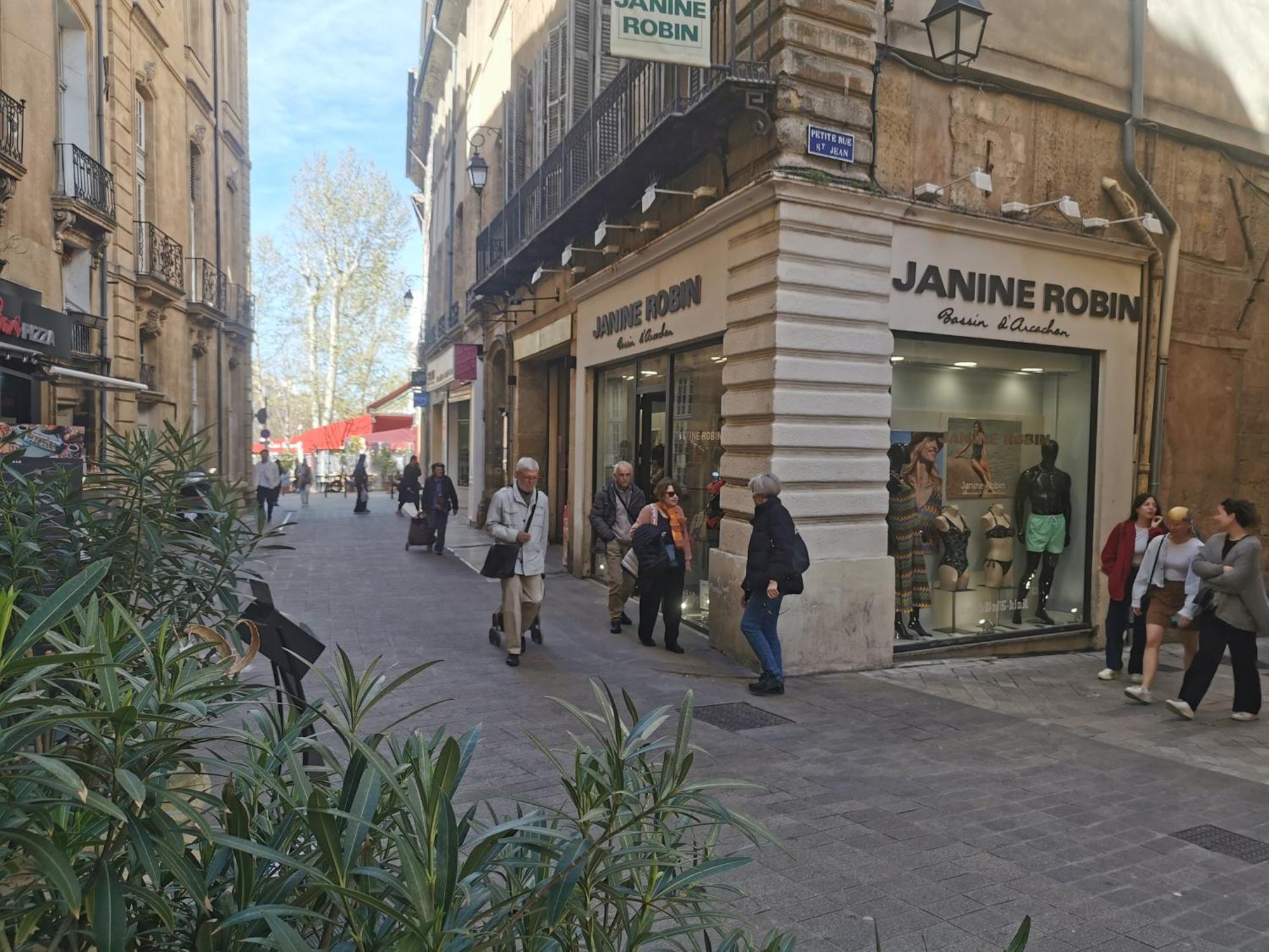 Apartment Le Yona Mirabeau - T3 Atypique Situe Dans Le Centre Historique - Proche Rotonde